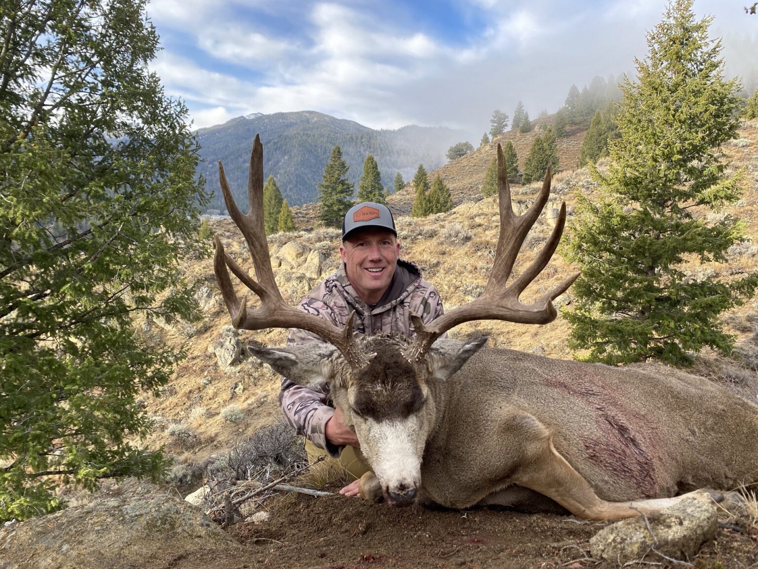 Guided Mule Deer Hunting In Idaho | Guaranteed Tags | Mile High Outfitters